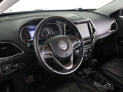 Used 2019 Jeep Cherokee Limited AWD/4WD image 28