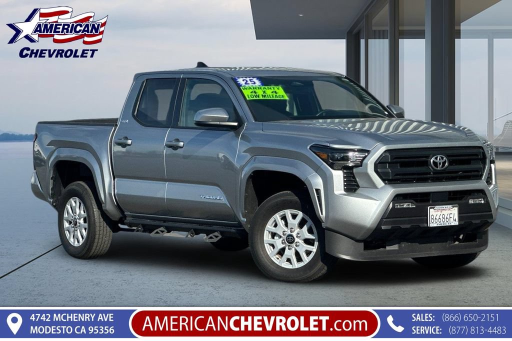Used 2025 Toyota Tacoma SR5 AWD/4WD image 1