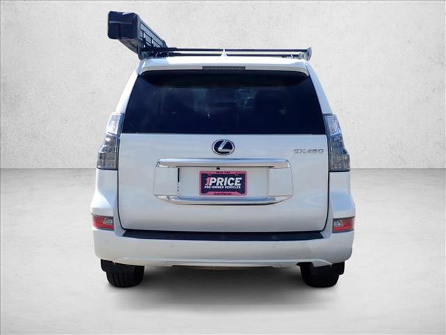Used 2020 Lexus GX 460 Luxury w/ Accessory Package AWD/4WD image 3
