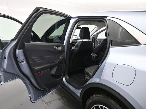 Certified 2022 Ford Escape SEL w/ Technology Package image 18
