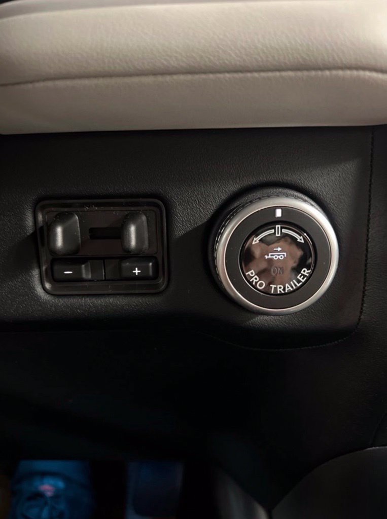 New 2026 Lincoln Navigator Premiere AWD/4WD image 19