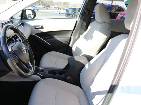 Used 2022 Toyota Corolla Cross LE w/ Black Badges Package (TMS) image 23