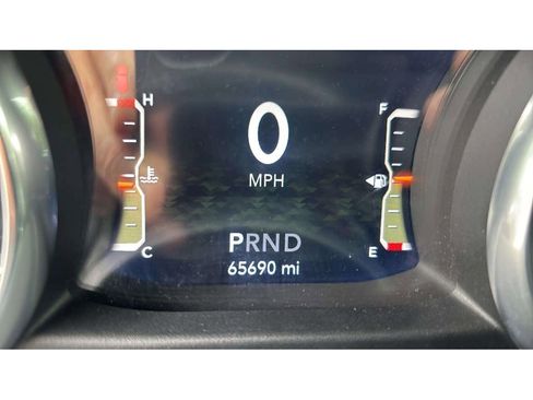 Used 2018 Jeep Wrangler Unlimited Sport S AWD/4WD image 15