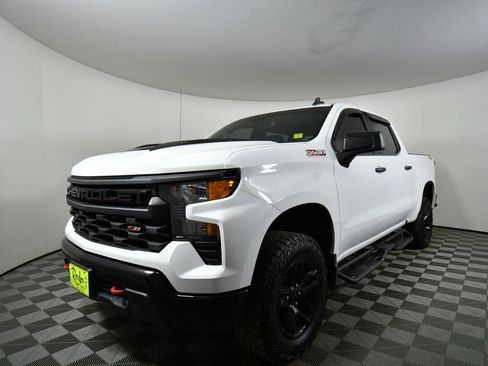 Used 2023 Chevrolet Silverado 1500 Custom Trail Boss AWD/4WD image 6