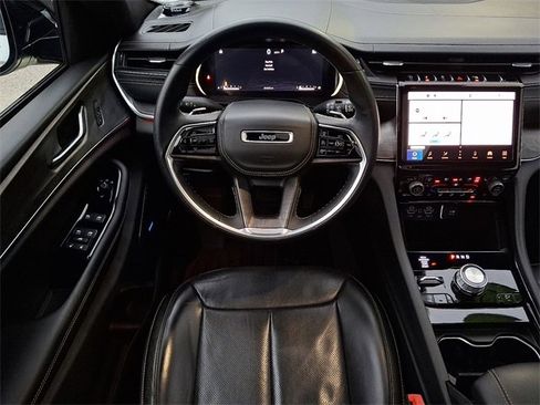 Used 2021 Jeep Grand Cherokee L Overland image 14