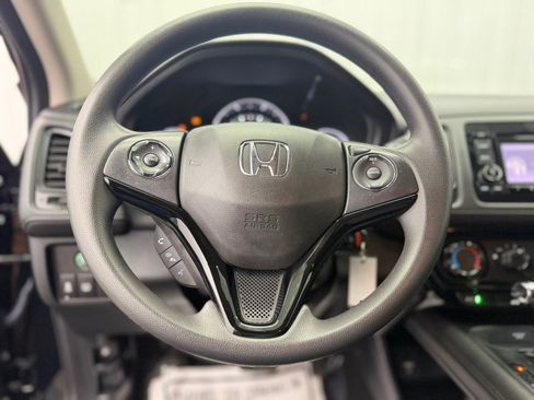 Used 2021 Honda HR-V LX image 18