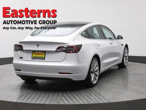 Used 2020 Tesla Model 3 Standard Range Plus image 5