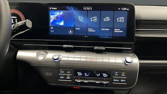Used 2025 Hyundai Kona SEL AWD/4WD image 12