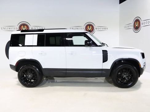 Used 2025 Land Rover Defender 110 S image 6