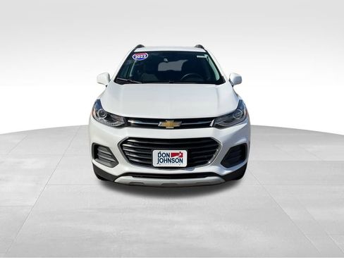Used 2022 Chevrolet Trax LT w/ Driver Confidence Package image 28