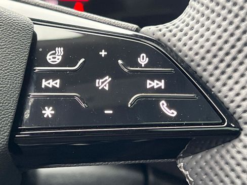 Used 2025 Audi SQ5 Premium Plus w/ Premium Plus Package image 26