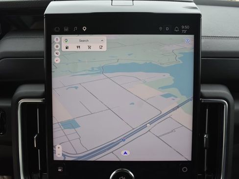 Used 2025 GMC Yukon Denali RWD image 28