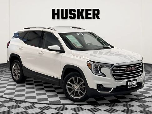 Certified 2024 GMC Terrain SLT AWD/4WD image 1