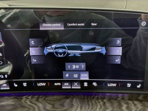 Certified 2025 Audi Q5 Premium w/ Premium Plus AWD/4WD image 15