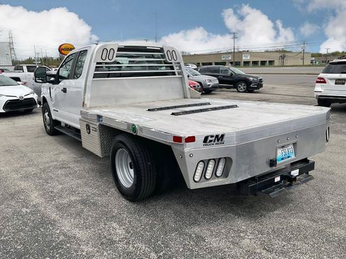 Used 2020 Ford F350 XL w/ Power Equipment Group RWD image 6