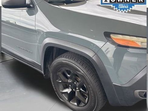 Used 2014 Jeep Cherokee Trailhawk w/ Leather Interior Group AWD/4WD image 1