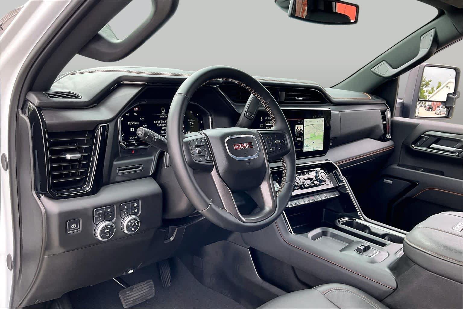Used 2025 GMC Sierra 2500 AT4 AWD/4WD image 17