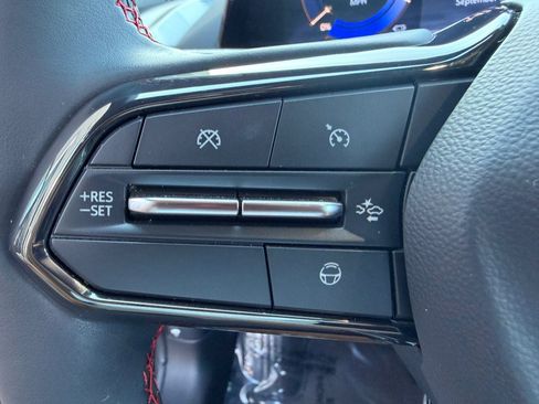 Used 2024 Chevrolet Equinox EV RS FWD image 15