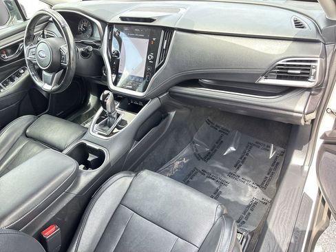 Used 2023 Subaru Outback Limited image 12