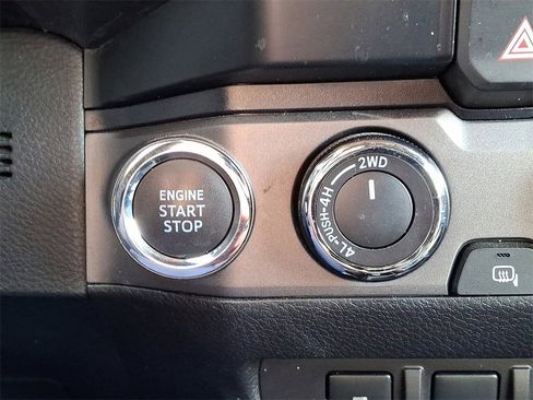 Used 2022 Toyota Tacoma SR image 25