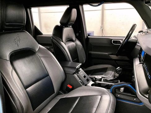 Used 2021 Ford Bronco Black Diamond image 7