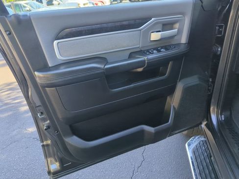 Used 2019 RAM 2500 Big Horn image 17