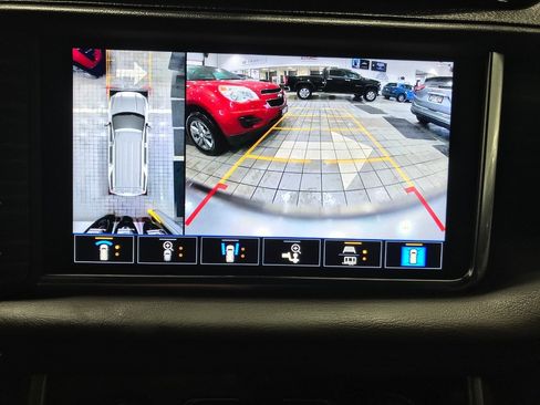 Used 2021 GMC Yukon XL Denali w/ LPO, Illumination Package image 25