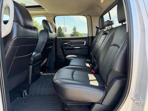 Used 2017 RAM 1500 Laramie AWD/4WD image 17
