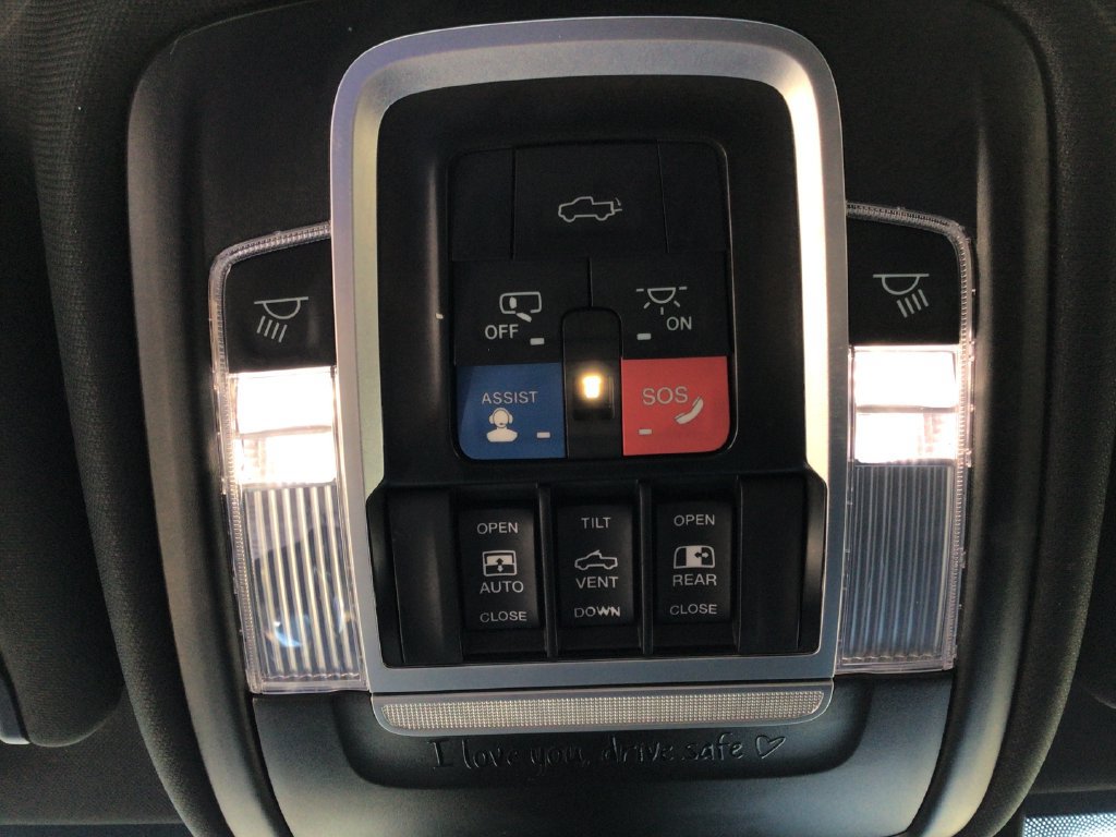 Used 2022 RAM 2500 Laramie AWD/4WD image 36