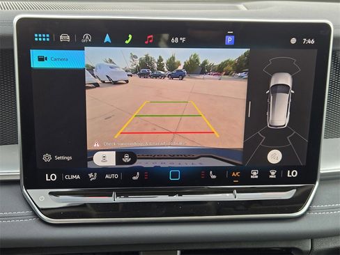 New 2025 Volkswagen Tiguan SE image 15