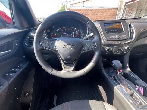 Used 2023 Chevrolet Equinox RS AWD/4WD image 5