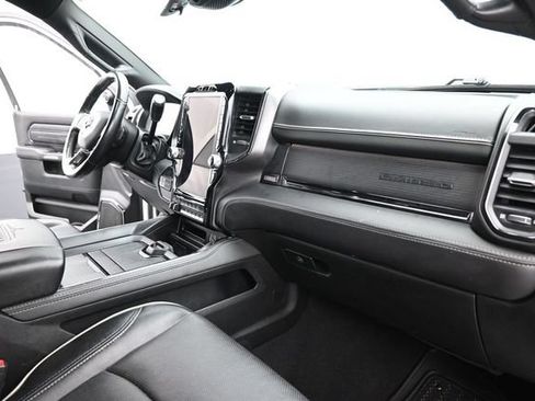 Used 2022 RAM 2500 Limited AWD/4WD image 19
