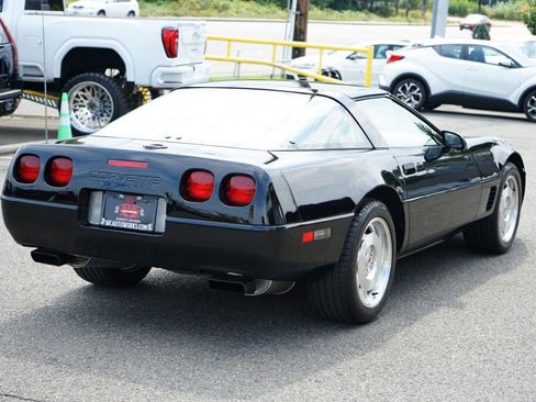 Used 1995 Chevrolet Corvette Coupe image 5