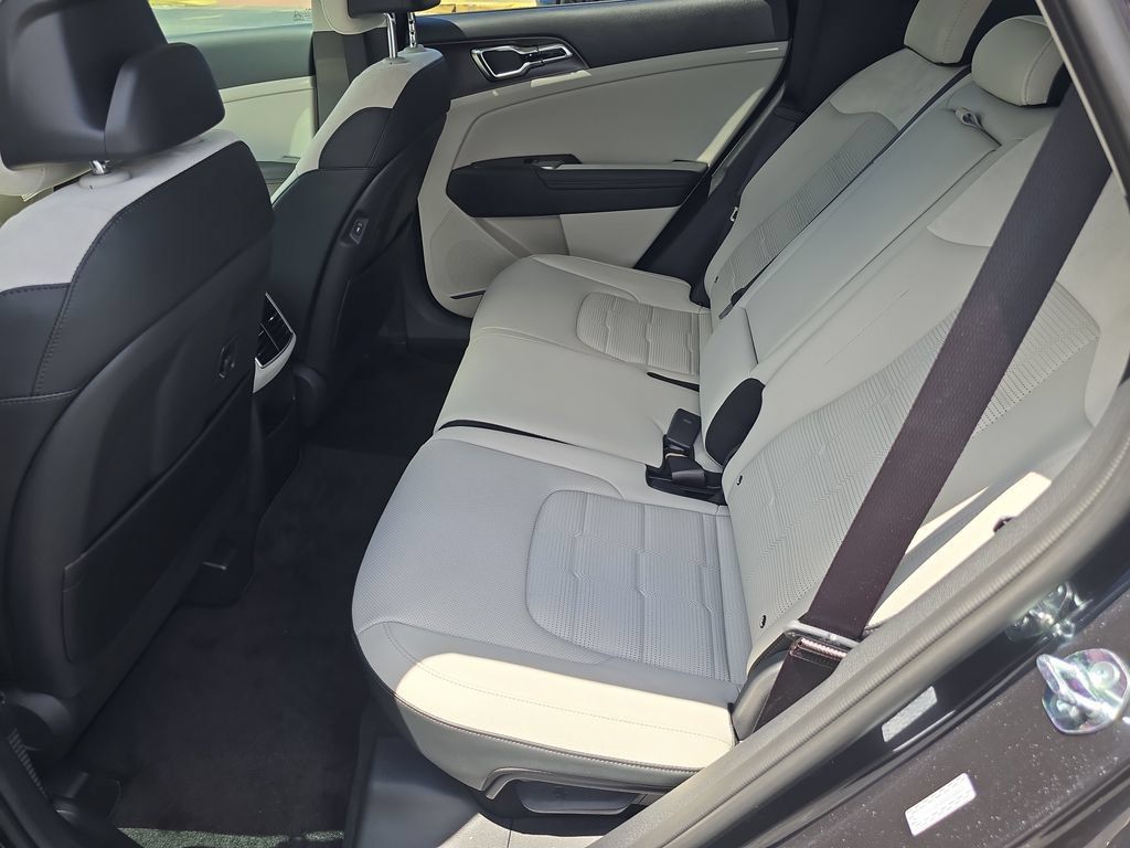 New 2027 Kia Sportage SX FWD image 17