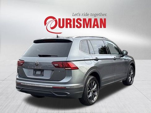 Used 2022 Volkswagen Tiguan SE image 2
