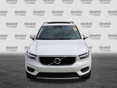 Used 2020 Volvo XC40 T5 Momentum w/ Protection Package Premier AWD/4WD image 3