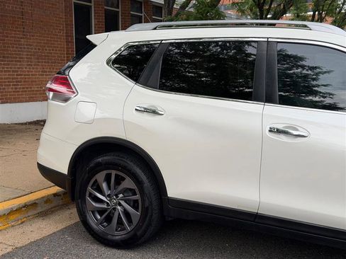 Used 2016 Nissan Rogue SL w/ SL Premium Package AWD/4WD image 7