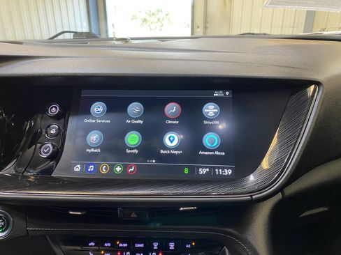 Used 2023 Buick Envision Essence image 37