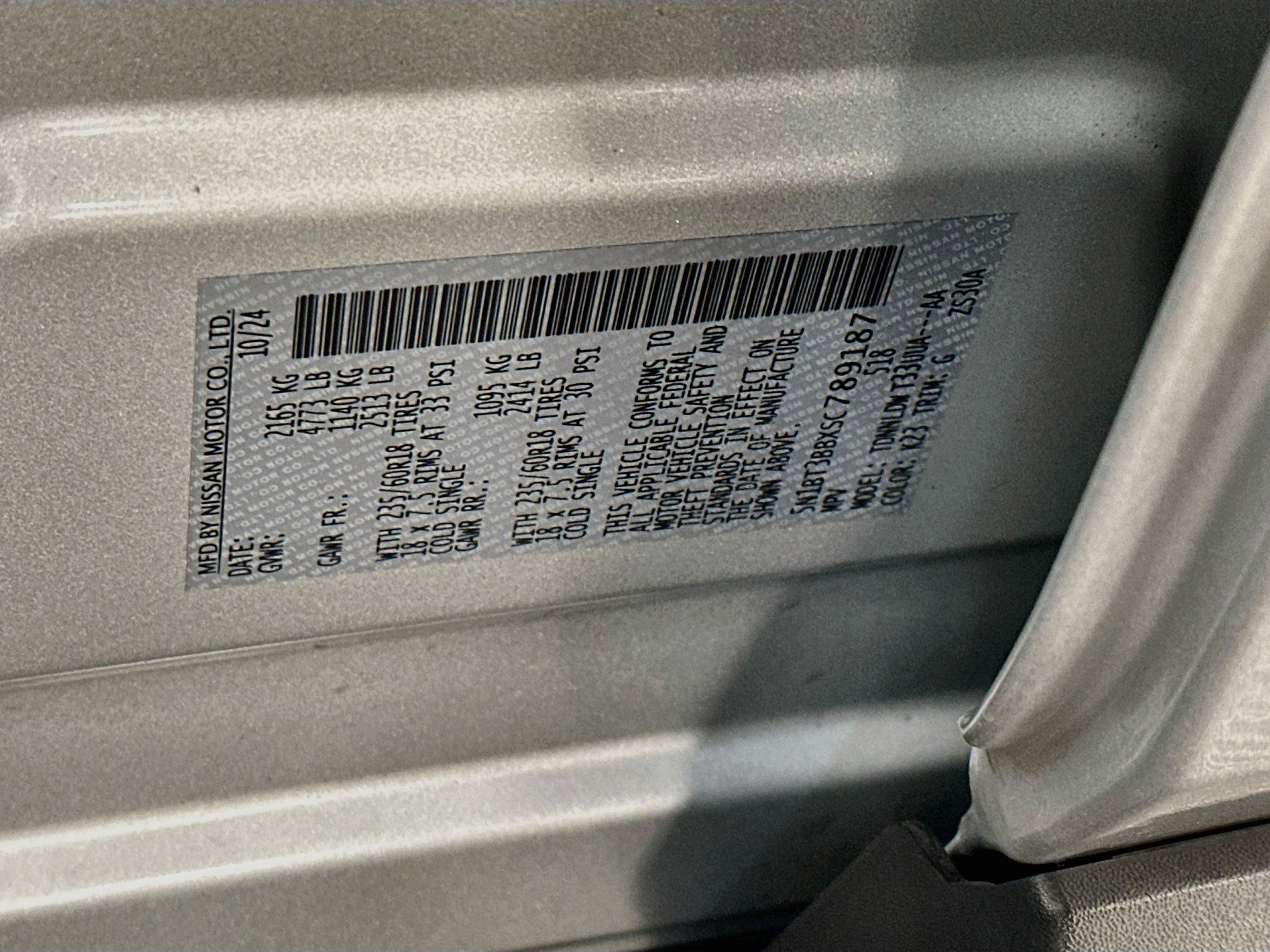 Used 2025 Nissan Rogue SV AWD/4WD image 12