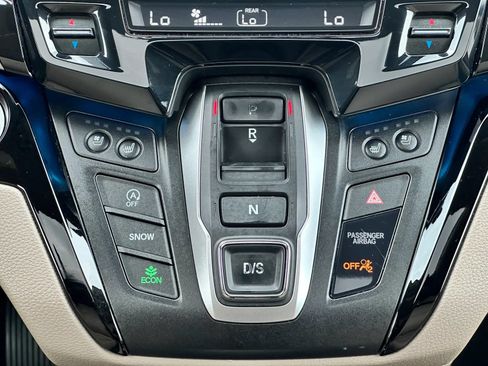 Used 2019 Honda Odyssey Elite image 17