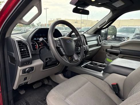 Used 2022 Ford F250 XLT w/ XLT Premium Package AWD/4WD image 10