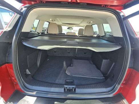 Used 2019 Ford Escape Titanium FWD image 5