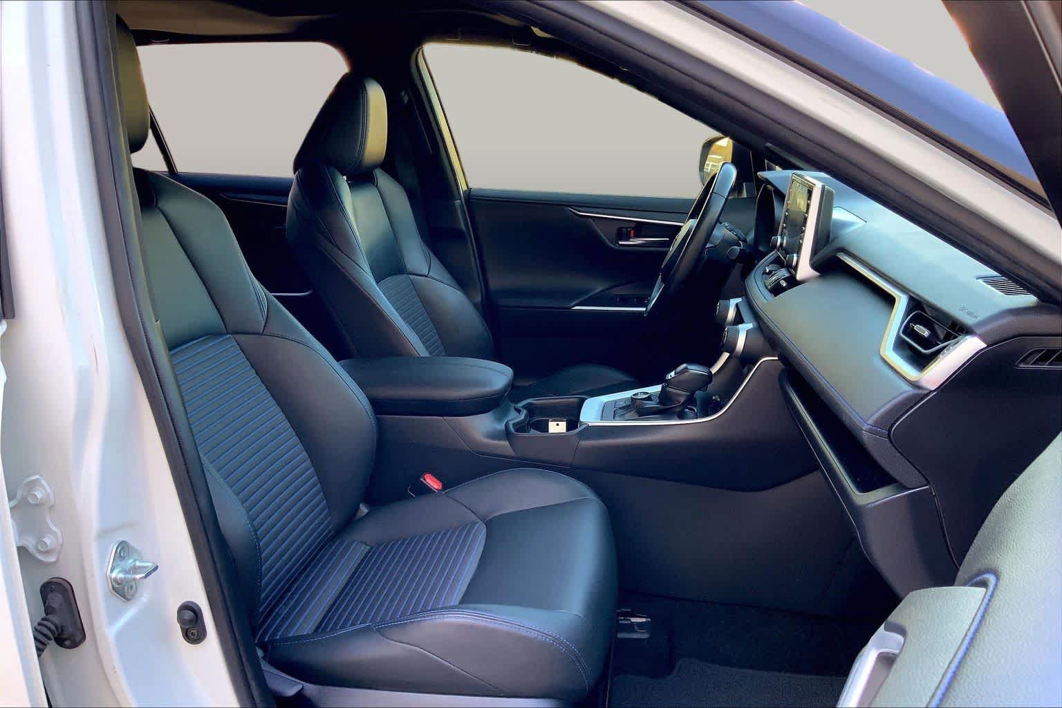 Used 2020 Toyota RAV4 XSE AWD/4WD image 9