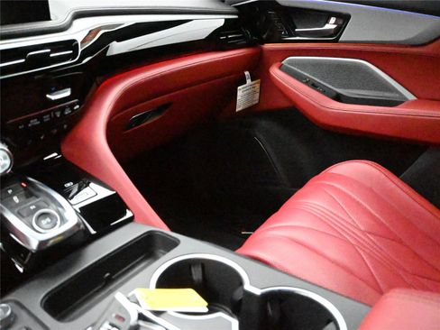 Used 2025 Acura MDX A-Spec image 6