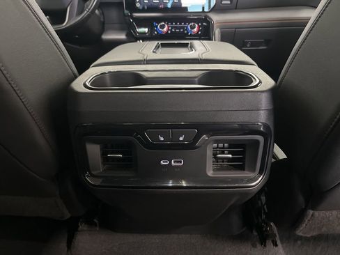 Used 2022 GMC Sierra 1500 AT4 w/ AT4 Premium Package AWD/4WD image 18