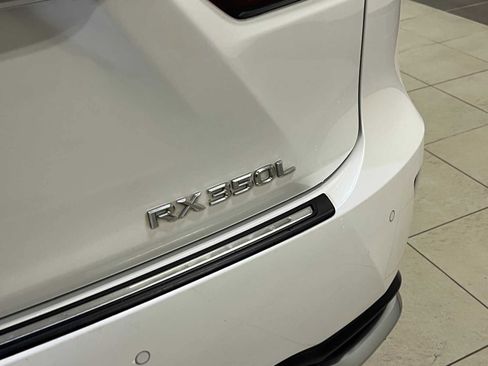 Used 2019 Lexus RX 350L Luxury image 6