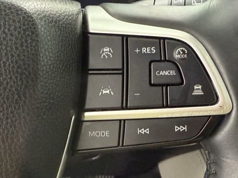 Used 2024 Toyota Grand Highlander FWD image 12