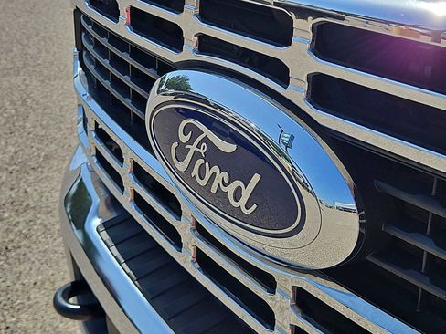Used 2025 Ford F250 XLT AWD/4WD image 13
