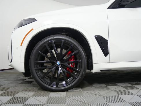 Used 2026 BMW X5 M60i image 7
