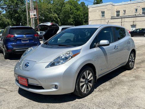 Used 2013 Nissan Leaf SL FWD image 2